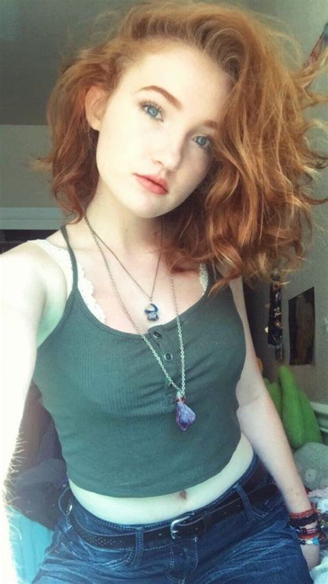 curvy redhead|In a sea of beauties, the redheads always stick out (36 Photos)